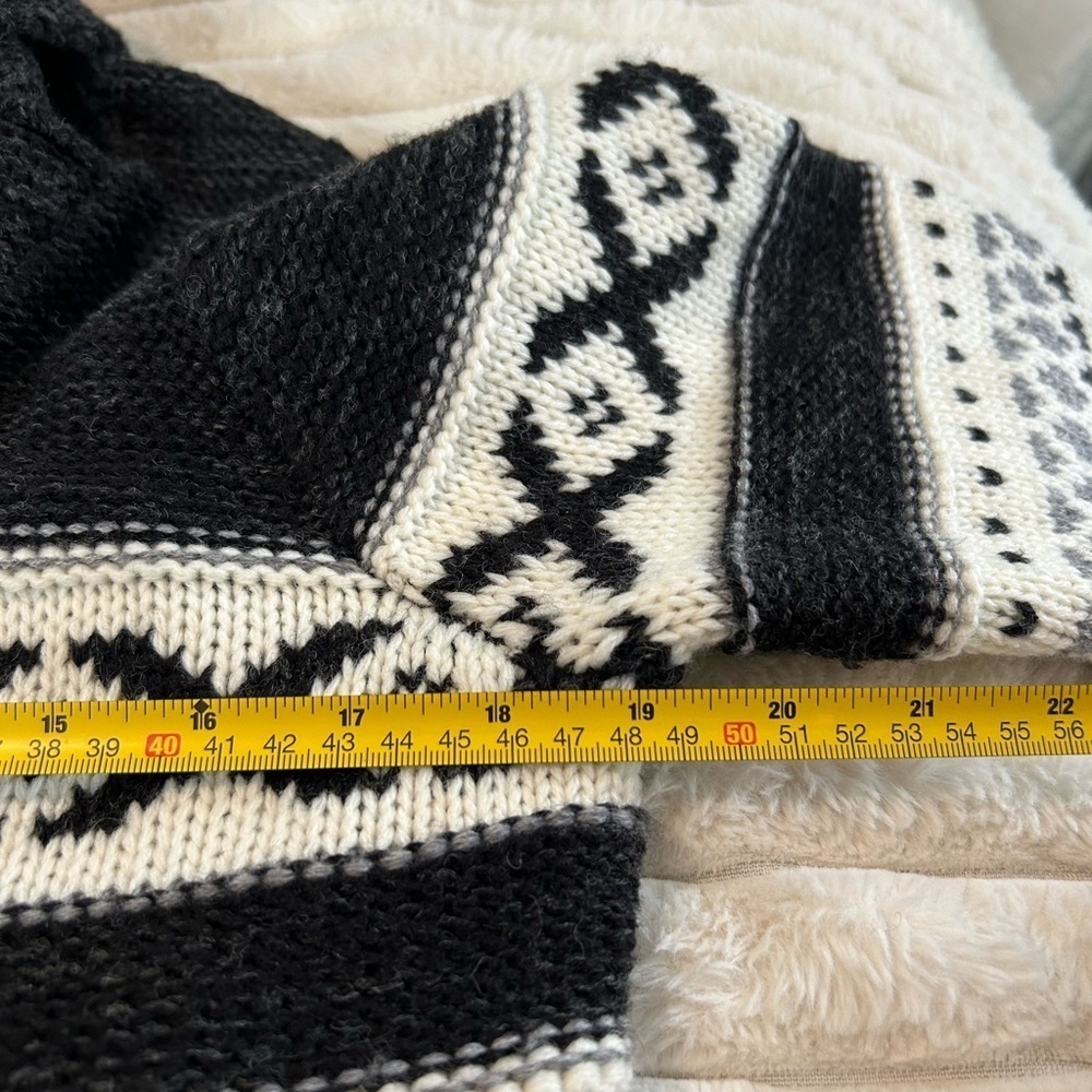Sansara button up Sweater - Picture 6 of 10